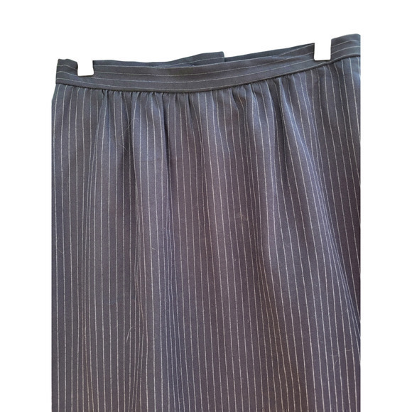 Vintage Boundary Water Dayton's White Pin Stripe Two‎ Button Jacket Skirt Set - Picture 10 of 16